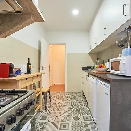 Belem Light Filled With Patio, By Timecooler Apartament