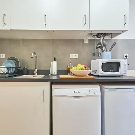 Апартаменти Belem Light Filled With Patio, By Timecooler