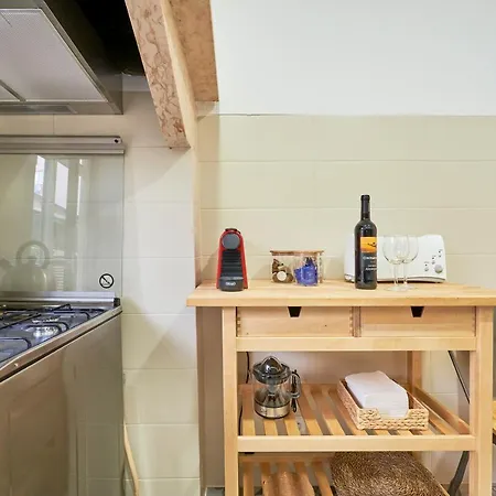 Апартаменти Belem Light Filled With Patio, By Timecooler *