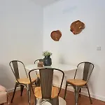 Belem Light Filled With Patio, By Timecooler Appartement