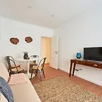 Appartement Belem Light Filled With Patio, By Timecooler