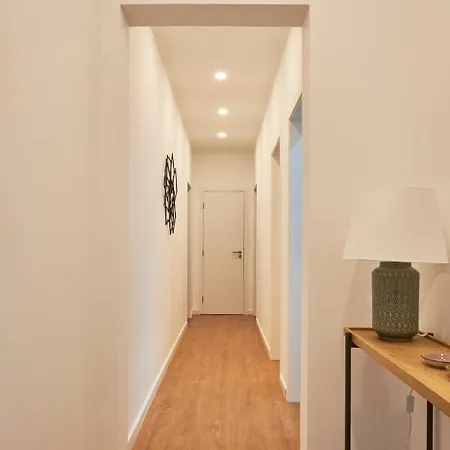 Апартаменты Belem Light Filled With Patio, By Timecooler