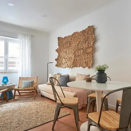 Appartement Belém Light Filled With Patio, By Timecooler *