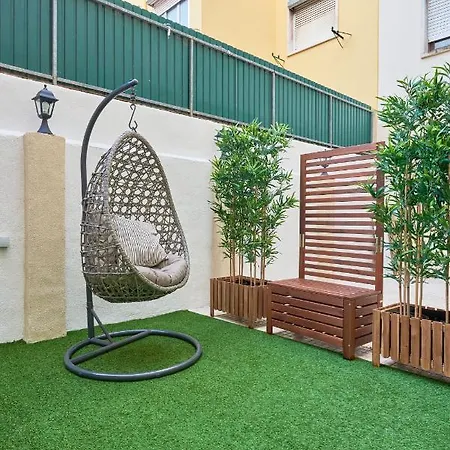 Belém Light Filled With Patio, By Timecooler Appartement *